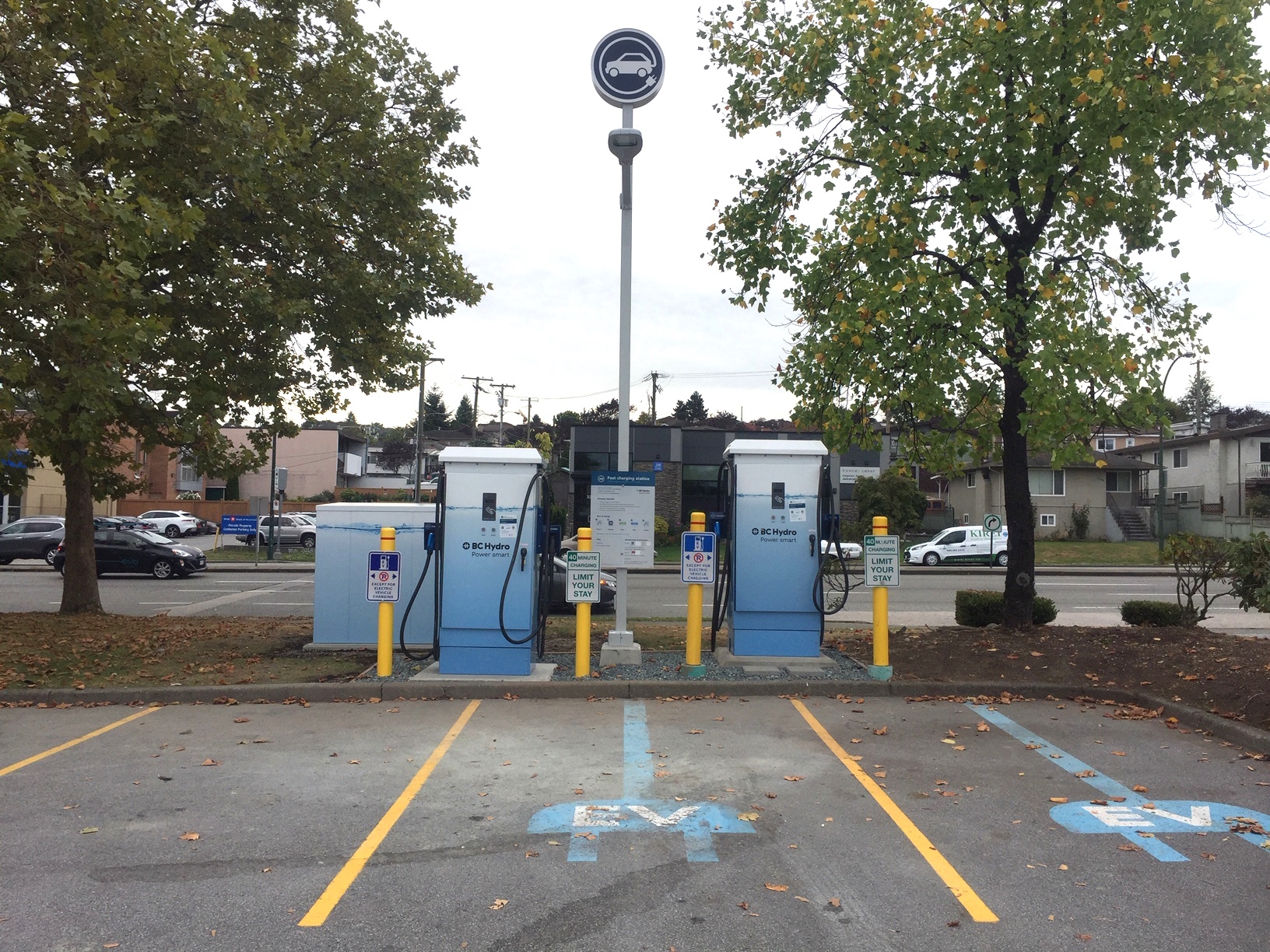 bc-hydro-vancouver-grandview-superstore-vancouver-bc-ev-station